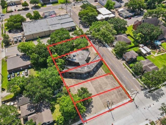 218 W Blum Street, Alvin, TX 77511