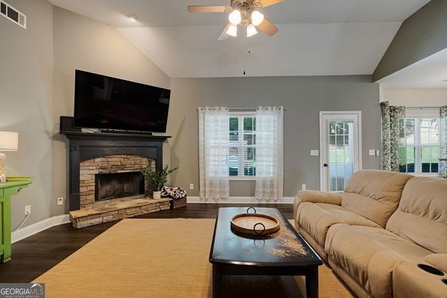 6050 Windsorcreek Drive, Douglasville, GA 30135