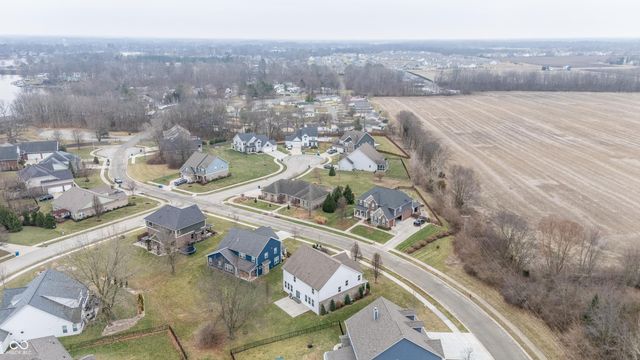 1065 Coral Springs Drive, Cicero, IN 46034