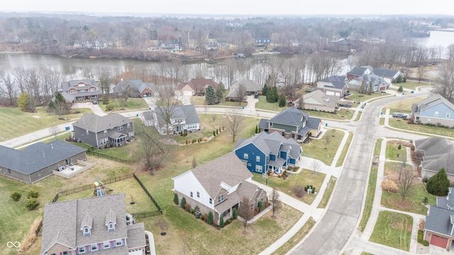 1065 Coral Springs Drive, Cicero, IN 46034