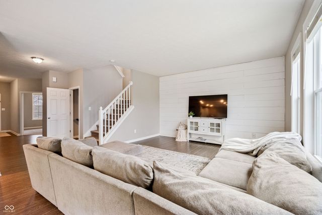 1065 Coral Springs Drive, Cicero, IN 46034