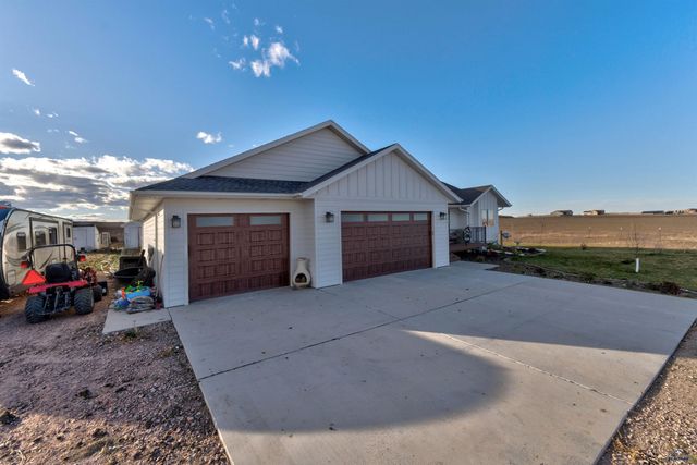 22933 GATEWAY DR, Box Elder, SD 57719