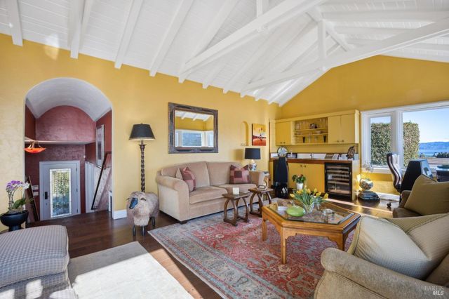 2350 Paradise Dr, Tiburon, CA 94920