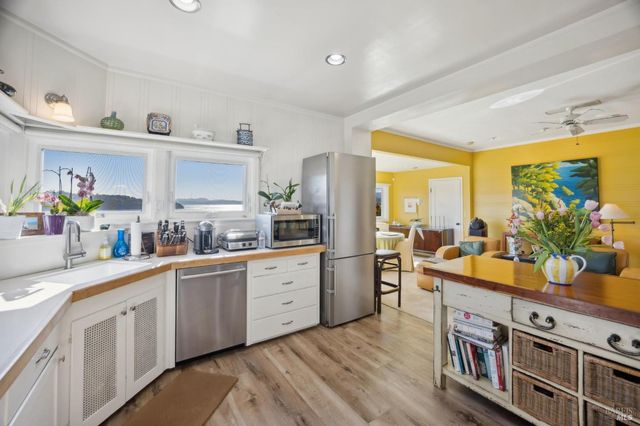 2350 Paradise Dr, Tiburon, CA 94920