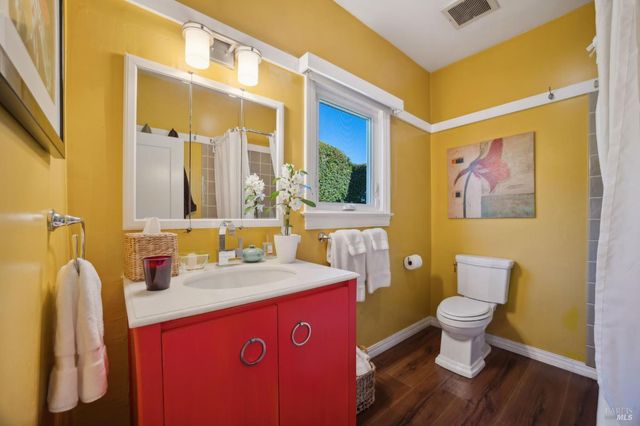 2350 Paradise Dr, Tiburon, CA 94920