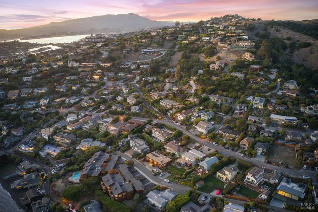 2350 Paradise Dr, Tiburon, CA 94920