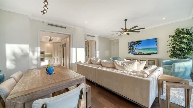 1300 BENJAMIN FRANKLIN DRIVE 303, Sarasota, FL 34236