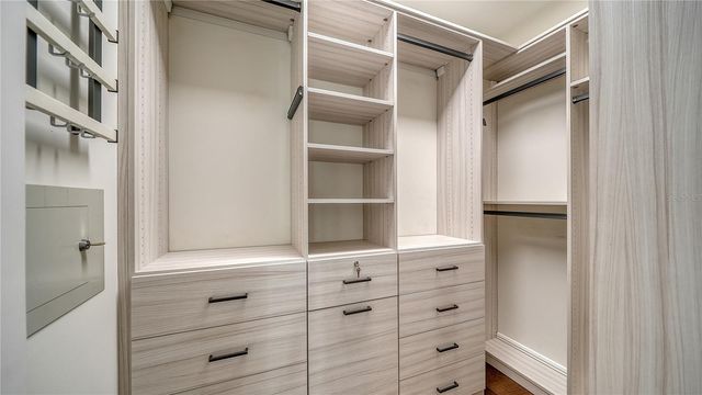 1300 BENJAMIN FRANKLIN DRIVE 303, Sarasota, FL 34236