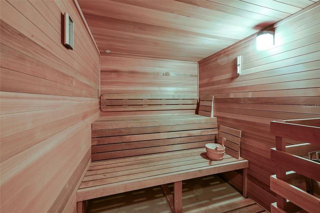 1300 BENJAMIN FRANKLIN DRIVE 303, Sarasota, FL 34236