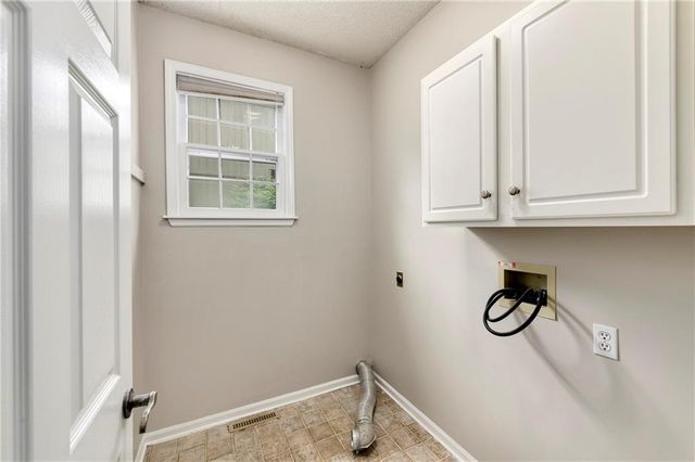 13981 W 120 Street, Olathe, KS 66062