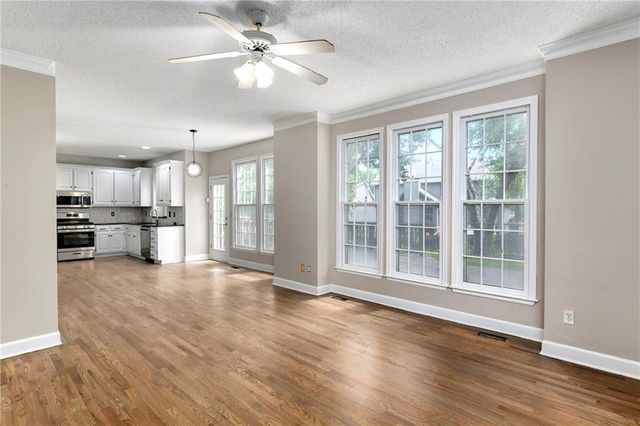 13981 W 120 Street, Olathe, KS 66062