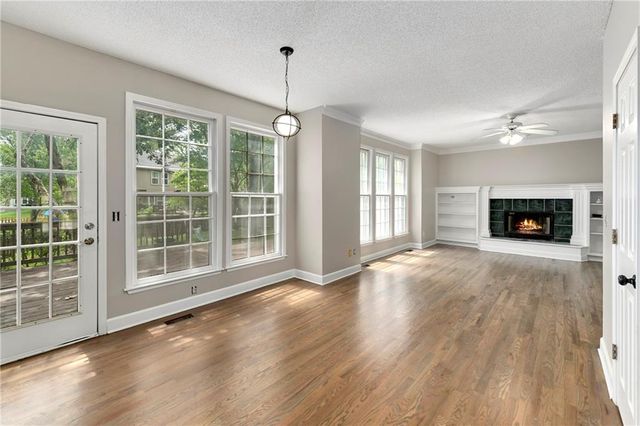 13981 W 120 Street, Olathe, KS 66062