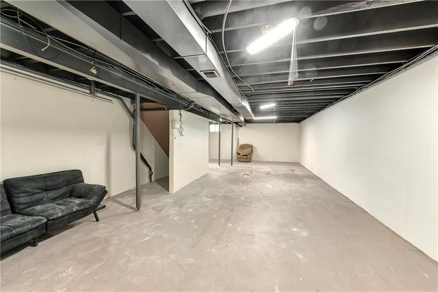 13981 W 120 Street, Olathe, KS 66062