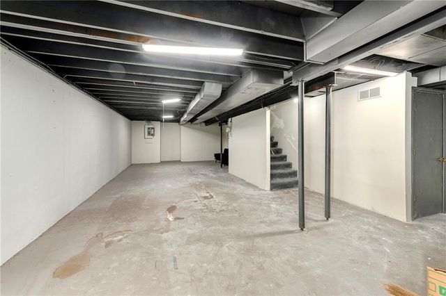 13981 W 120 Street, Olathe, KS 66062