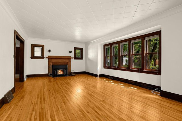 138 17th PLACE S, La Crosse, WI 54601