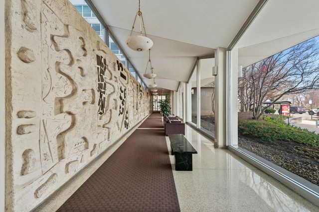 3550 N Lake Shore Drive 1902, Chicago, IL 60657