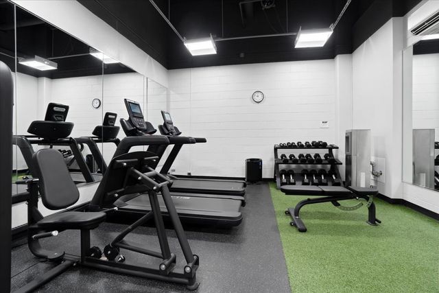 3550 N Lake Shore Drive 1902, Chicago, IL 60657