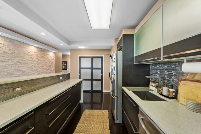 3550 N Lake Shore Drive 1902, Chicago, IL 60657