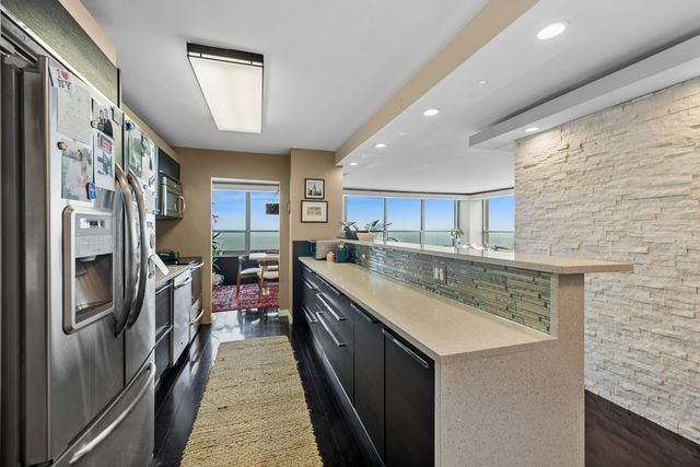 3550 N Lake Shore Drive 1902, Chicago, IL 60657