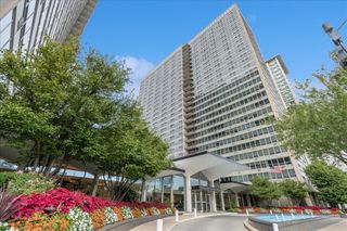 3550 N Lake Shore Drive 1902, Chicago, IL 60657