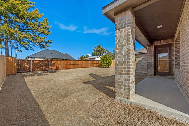 106 E SOUTHBROOK Drive, Glenn Heights, TX 75154