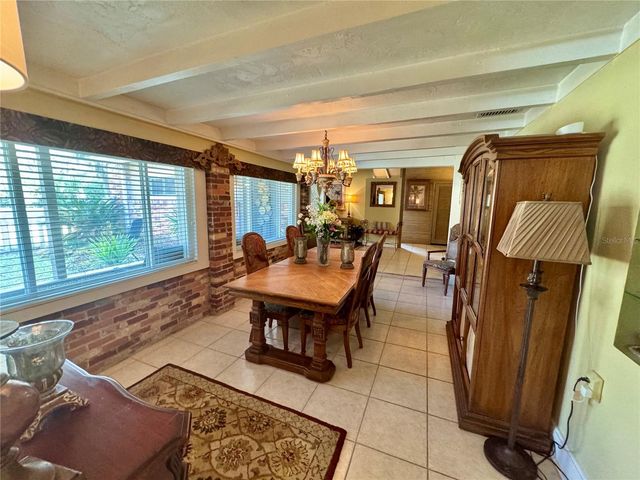 11816 SE COUNTY ROAD 234, Micanopy, FL 32667