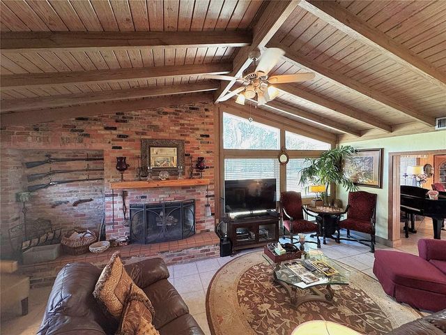 11816 SE COUNTY ROAD 234, Micanopy, FL 32667