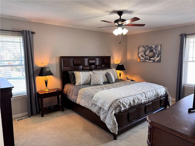 306 Tanglewood Drive, Russellville, AR 72801