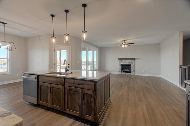 1317 N Holland Court, Independence, MO 64056