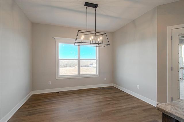 1317 N Holland Court, Independence, MO 64056