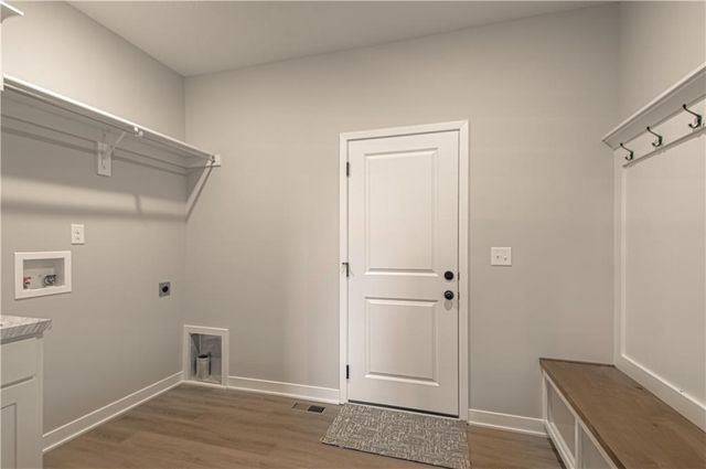 1317 N Holland Court, Independence, MO 64056