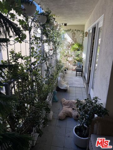 843 4th Street 207, Santa Monica, CA 90403