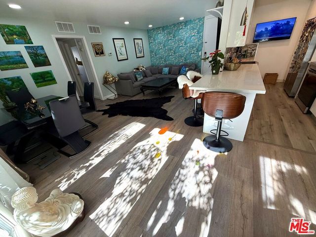 843 4th Street 207, Santa Monica, CA 90403