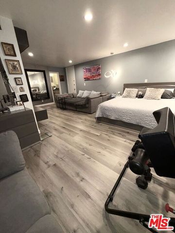 843 4th Street 207, Santa Monica, CA 90403