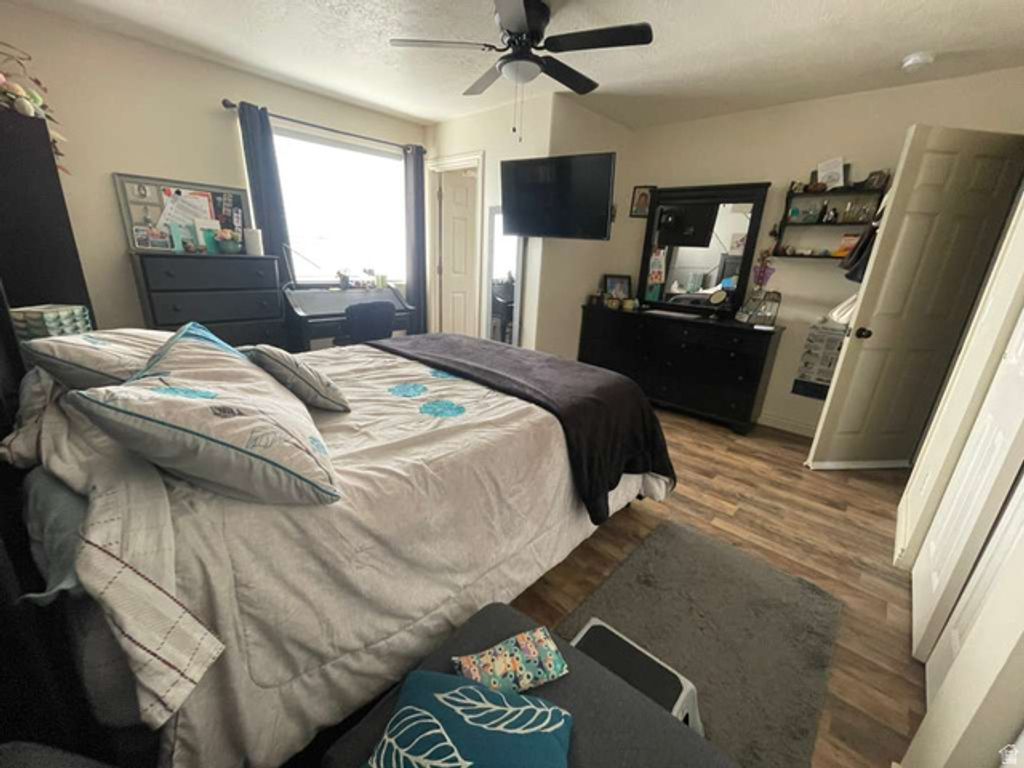 Image 6 of property listing at 2376 S 2885 W, Syracuse, UT 84075