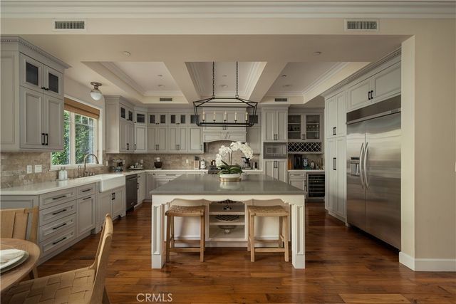 4330 Bellaire, Studio City, CA 91604