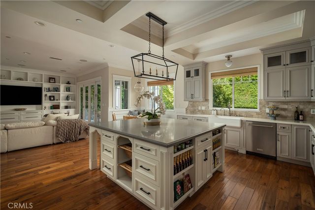 4330 Bellaire, Studio City, CA 91604