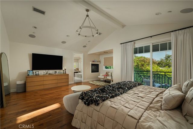 4330 Bellaire, Studio City, CA 91604