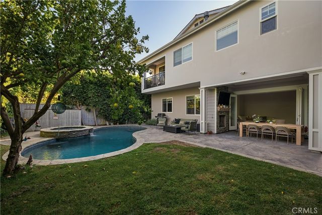 4330 Bellaire, Studio City, CA 91604