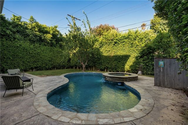 4330 Bellaire, Studio City, CA 91604