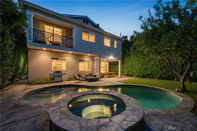 4330 Bellaire, Studio City, CA 91604
