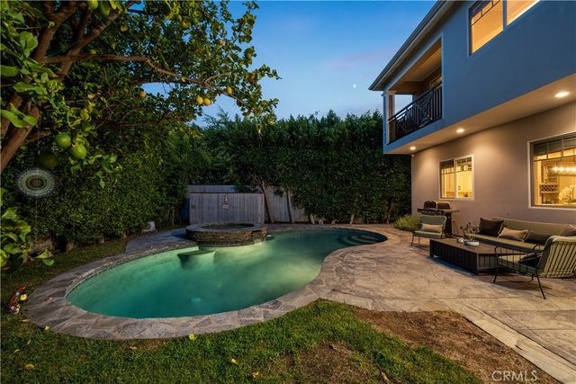 4330 Bellaire, Studio City, CA 91604
