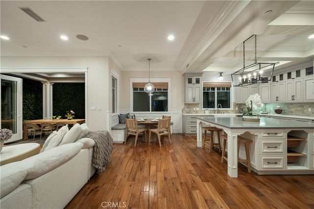 4330 Bellaire, Studio City, CA 91604