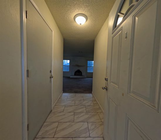 2121 2121 Apricot Ct, Pittsburg, CA 94565