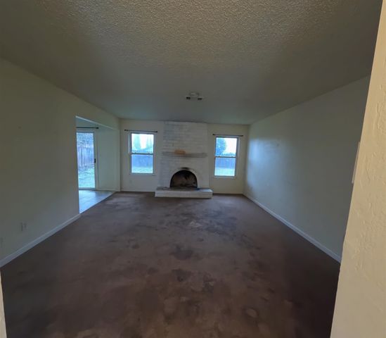 2121 2121 Apricot Ct, Pittsburg, CA 94565