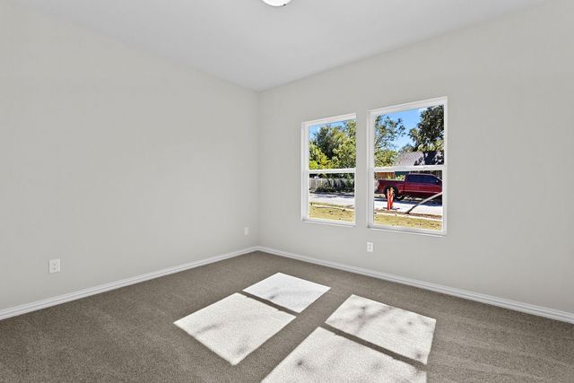 1832 E Broadway Avenue, Fort Worth, TX 76104