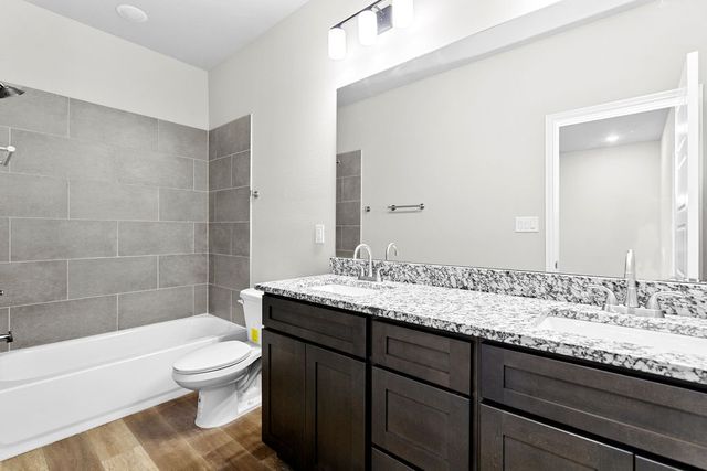 1832 E Broadway Avenue, Fort Worth, TX 76104