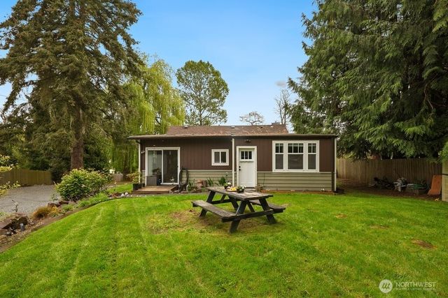 23716 Locust Way, Bothell, WA 98021