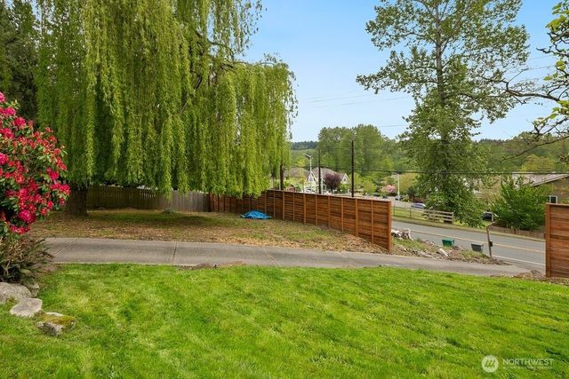 23716 Locust Way, Bothell, WA 98021