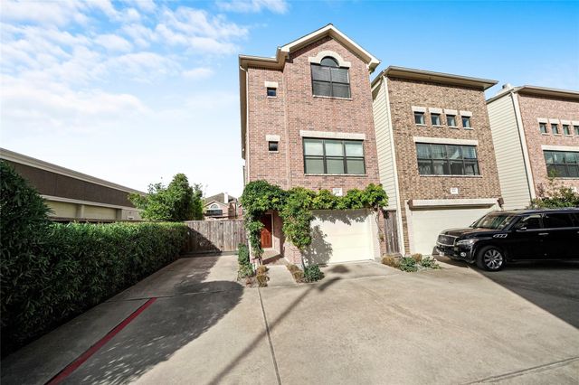 650 Westcross Street 84, Houston, TX 77018